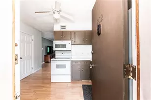 72 W Shore Rd, Warwick, RI 02889 - Photo 12