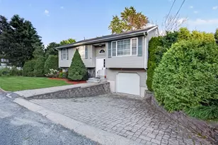 21 Milano St, Providence, RI 02904 - Photo 2