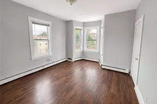 74 Sutton St, Providence, RI 02903 - Photo 6