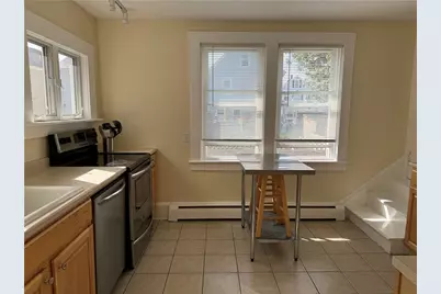 49 Connection Street, Newport, RI 02840 - Photo 8