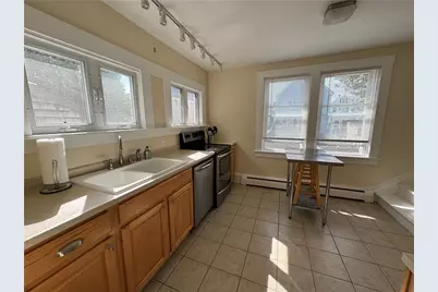 49 Connection Street, Newport, RI 02840 - Photo 6