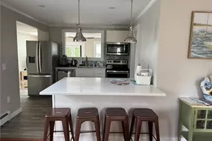 53 Center Ave, Middletown, RI 02842 - Photo 10