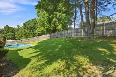 31 Monica Drive, Cumberland, RI 02864 - Photo 8