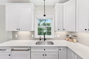 12 Abigale Ct, Coventry, RI 02816 - Photo 4