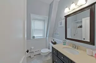 36 Dixon St, Newport, RI 02840 - Photo 26