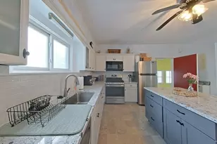36 Dixon St, Newport, RI 02840 - Photo 6