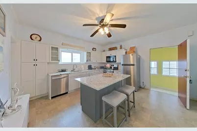 36 Dixon Street, Newport, RI 02840 - Photo 4