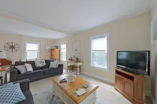36 Dixon St, Newport, RI 02840 - Photo 10