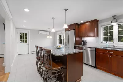 88 Locust Avenue, North Providence, RI 02911 - Photo 6
