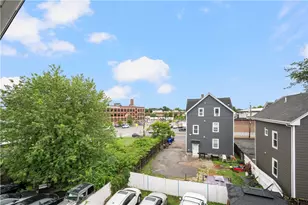 141 Burnett St, Providence, RI 02907 - Photo 26