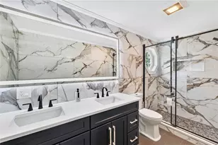 318 Farmington Ave, Cranston, RI 02920 - Photo 20