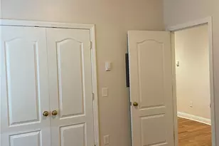 100 Knight (Rear House) St, Providence, RI 02909 - Photo 10