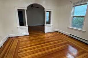 32 Reynolds Ave, Providence, RI 02905 - Photo 4