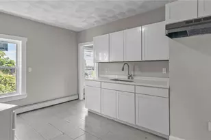 8 Humes St, Pawtucket, RI 02860 - Photo 8