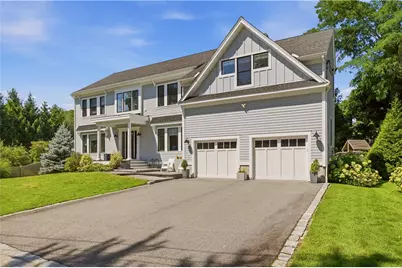 7 Blount Circle, Barrington, RI 02806 - Photo 1