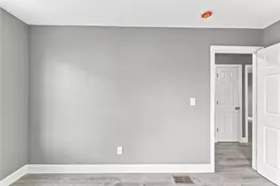139 Benedict St, Providence, RI 02909 - Photo 14
