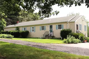 19 Vincent St, Middletown, RI 02842 - Photo 2