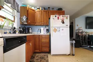 19 Vincent St, Middletown, RI 02842 - Photo 16