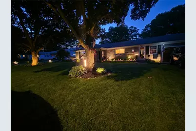 81 Iroquois Drive, Warwick, RI 02888 - Photo 2