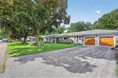 81 Iroquois Drive, Warwick, RI 02888 - Photo 4