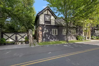 78 Coggeshall Avenue #3, Newport, RI 02840 - Photo 1