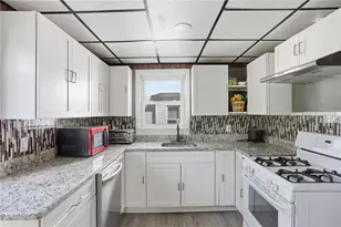 28 Orlo Ave, East Providence, RI 02914 - Photo 4
