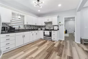 179 Woodward Ave, East Providence, RI 02914 - Photo 10