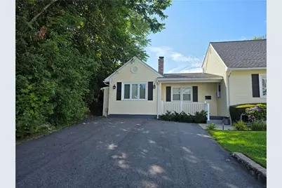 15 Royal Avenue #1st Fl Left, Cranston, RI 02920 - Photo 2