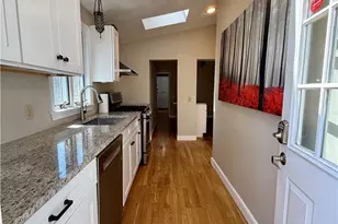 112 4th St, Providence, RI 02906 - Photo 12