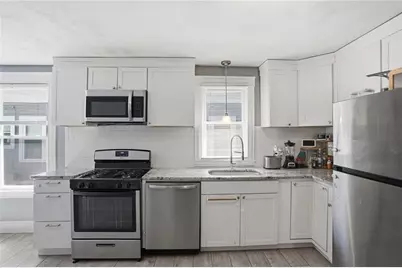 132 Roger Williams Avenue, Providence, RI 02907 - Photo 8
