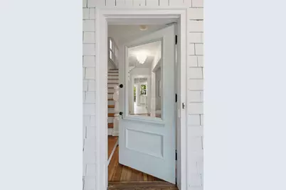 21 Princeton Street, Newport, RI 02840 - Photo 6