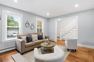 21 Princeton St, Newport, RI 02840 - Photo 8
