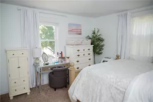 44 Maxwell Dr, North Kingstown, RI 02852 - Photo 6