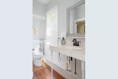 626 Thames Street, Newport, RI 02840 - Photo 16