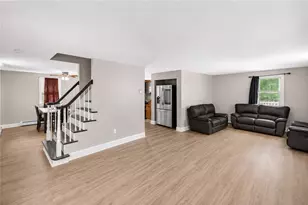 24 Alden St, Johnston, RI 02919 - Photo 8