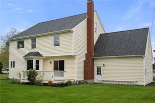 43 Bluegrass Dr, Middletown, RI 02842 - Photo 38