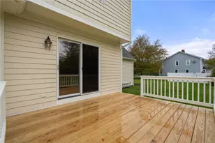 43 Bluegrass Dr, Middletown, RI 02842 - Photo 36
