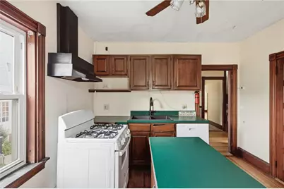 20 Fair Street, Newport, RI 02840 - Photo 24