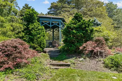35 Chastellux Avenue #H, Newport, RI 02840 - Photo 42