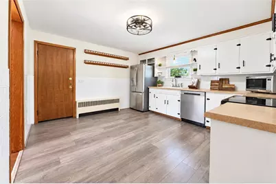 156 Pawtuxet Terrace, West Warwick, RI 02893 - Photo 18