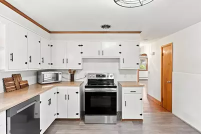 156 Pawtuxet Terrace, West Warwick, RI 02893 - Photo 20