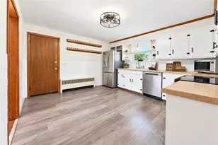 156 Pawtuxet Terrace, West Warwick, RI 02893 - Photo 18