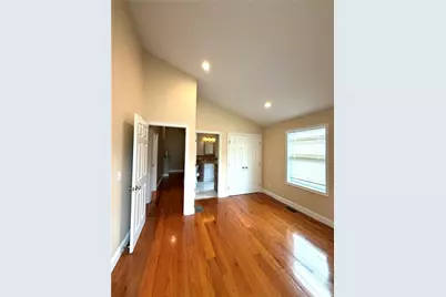 70 Pitman Street, Providence, RI 02906 - Photo 10