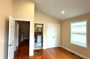 70 Pitman St, Providence, RI 02906 - Photo 10