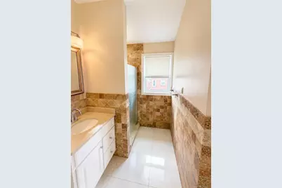70 Pitman Street, Providence, RI 02906 - Photo 12
