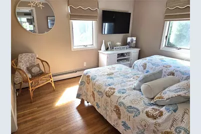 47 Treasure Road, Narragansett, RI 02882 - Photo 8