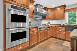 5 Colony Dr, Johnston, RI 02919 - Photo 12