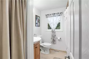 224 Sargent St, Warwick, RI 02888 - Photo 12
