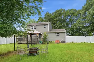 224 Sargent St, Warwick, RI 02888 - Photo 28