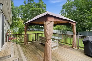224 Sargent St, Warwick, RI 02888 - Photo 30